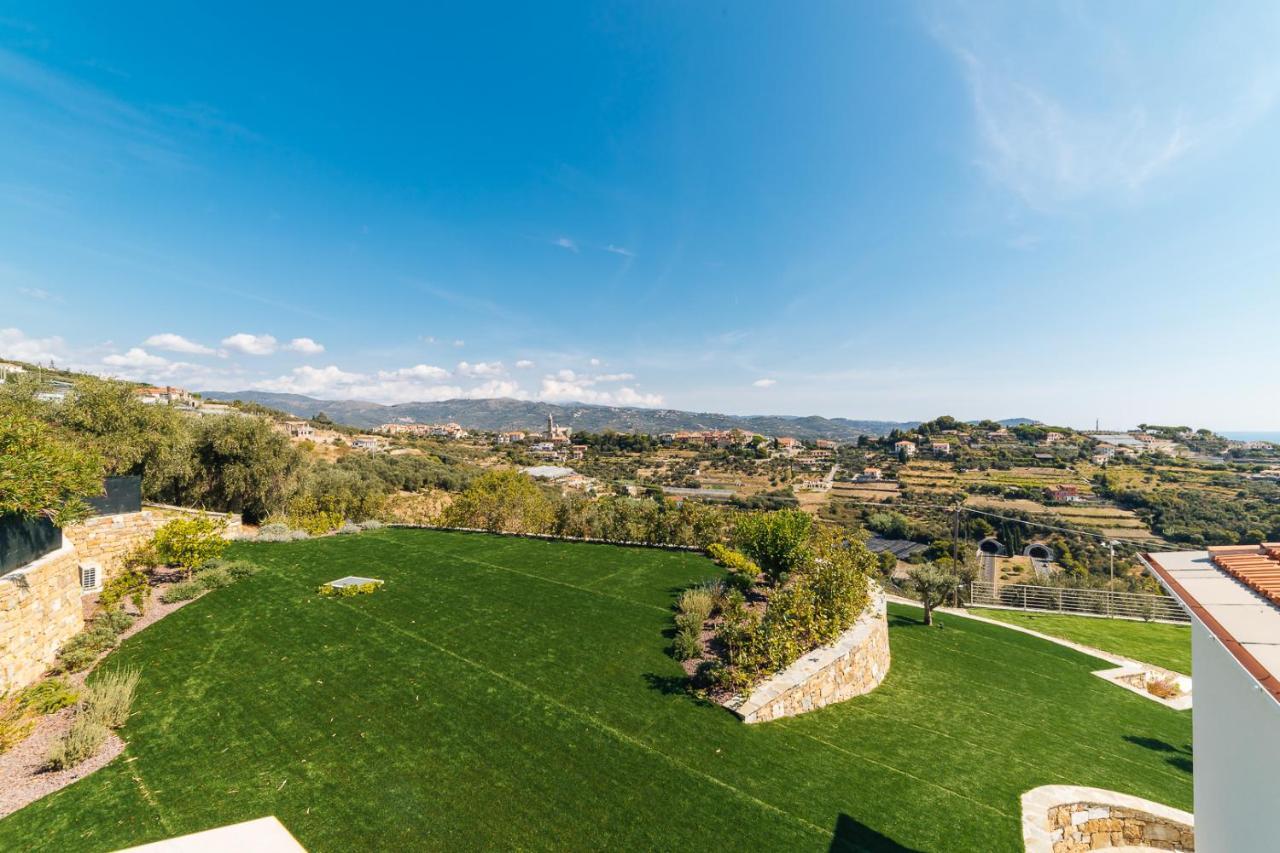 Villa Sabrina Riviera Dei Fiori A Picco Sul Mare Con Piscina Privata ,Wellness & Spa Imperia Exterior photo